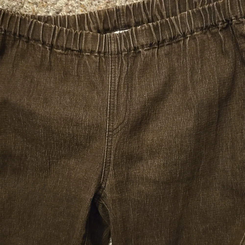 DG2 Brown Embellished Jeans - Picture 4 of 5